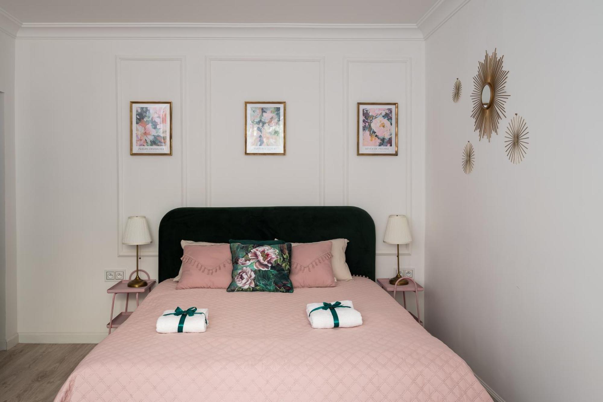 Lovely Downtown Studio At Most Lively Hoza Street, Discover Warsaw On Foot Esterno foto
